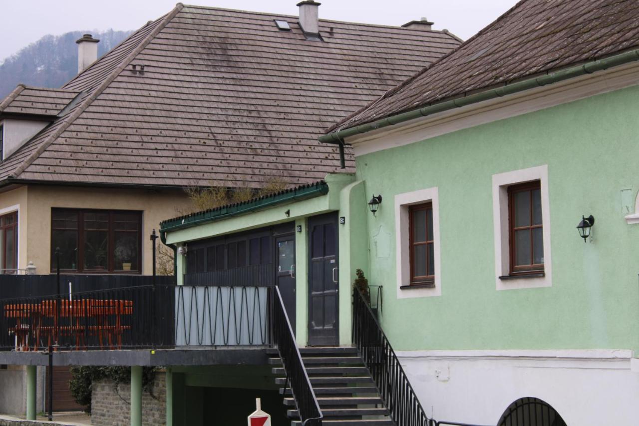 Haus-Donau In Der Wachau Aggsbach Exterior foto